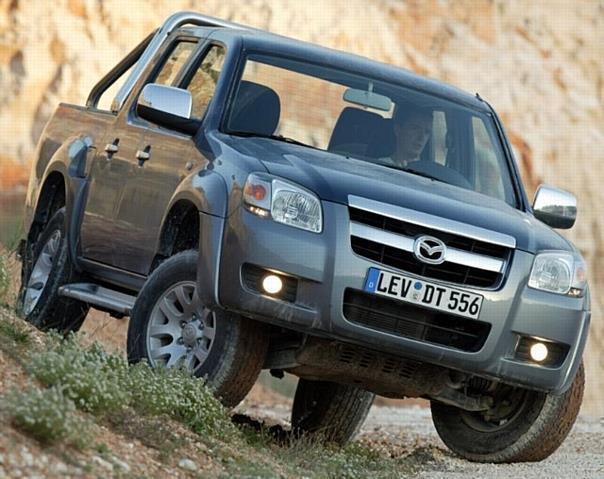 Der Mazda hat jede Menge Sonderausstattung an Bord und liefert die Gewissheit mit, das man fast jedes Terrain erklimmen kann.